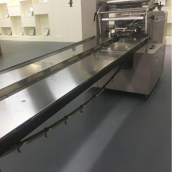 pillow packing machine detail